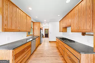 345 Three Oaks Dr, Athens, GA 30607 - Photo 11