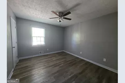 6577 Ardmoor Dr, Jonesboro, GA 30236 - Photo 11