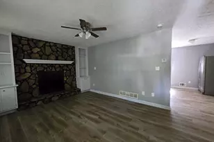 6577 Ardmoor Dr, Jonesboro, GA 30236 - Photo 3