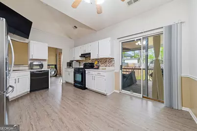 12257 Cypress Lane, Fayetteville, GA 30215 - Photo 7