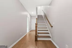 4239 Hickory Pne Aly, Doraville, GA 30360 - Photo 3