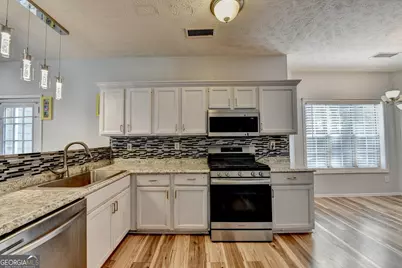 2154 Crystal Lake Drive, Lawrenceville, GA 30044 - Photo 23