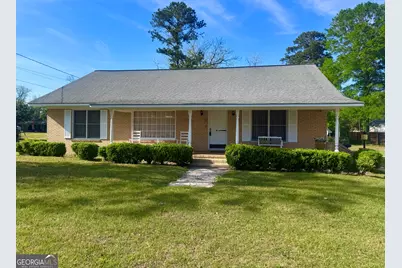 2401 W Elm Street, Wrightsville, GA 31096 - Photo 1