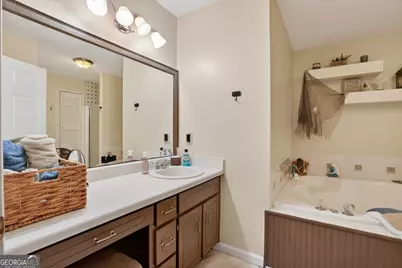 227 Shady Lane, Williamson, GA 30292 - Photo 9