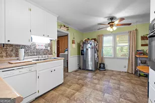 201 &amp 203 Alton Dr, Lagrange, GA 30241 - Photo 13