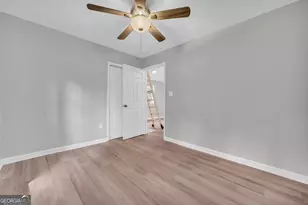 6417 Honeysuckle Ln, Gainesville, GA 30506 - Photo 5