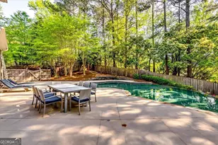 7635 Blandford Pl, Sandy Springs, GA 30350 - Photo 15