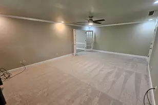 7635 Blandford Pl, Sandy Springs, GA 30350 - Photo 29