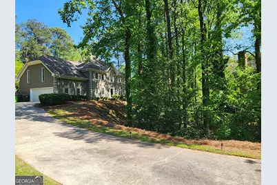 7635 Blandford Place, Sandy Springs, GA 30350 - Photo 7