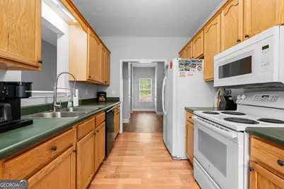 35 S Robin Lane, Newnan, GA 30263 - Photo 15