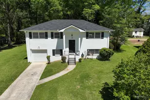 206 Evenview Cir, Jonesboro, GA 30236 - Photo 1