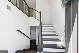 1801 Huntington Hill Ln NW, Atlanta, GA 30309 - Photo 5