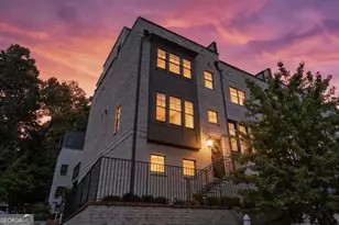 1801 Huntington Hill Ln NW, Atlanta, GA 30309 - Photo 3