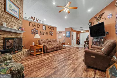 1405 Shiloh Oak Drive, Loganville, GA 30052 - Photo 7