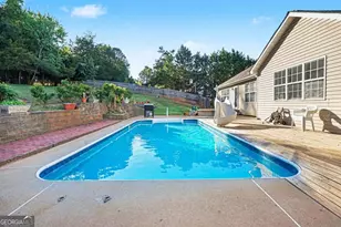 1405 Shiloh Oak Dr, Loganville, GA 30052 - Photo 3