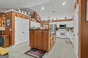 1405 Shiloh Oak Dr, Loganville, GA 30052 - Photo 11