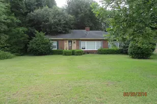 410 Park Ave, Statesboro, GA 30458 - Photo 1