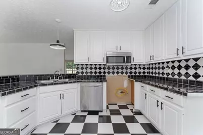 7790 Wethersfield Drive, Jonesboro, GA 30236 - Photo 11