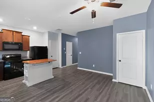 1110 Highwood Ln, East Point, GA 30344 - Photo 3