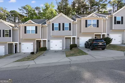 1110 Highwood Lane, East Point, GA 30344 - Photo 1