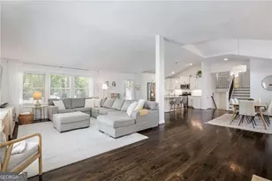 2171 Azalea Cir, Decatur, GA 30033 - Photo 9