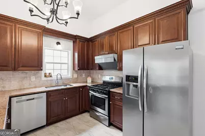 1316 Mandalay Court SW, Lilburn, GA 30047 - Photo 15