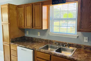 405 Peeks Crossing Dr, Senoia, GA 30276 - Photo 9