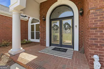 110 Lake Park Court, Sharpsburg, GA 30277 - Photo 9