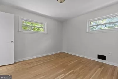 8 Larose Drive SW, Marietta, GA 30060 - Photo 31