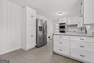 8 Larose Dr SW, Marietta, GA 30060 - Photo 19