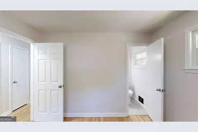 8 Larose Drive SW, Marietta, GA 30060 - Photo 23