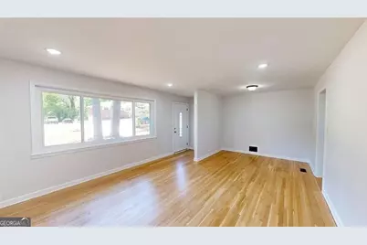 8 Larose Drive SW, Marietta, GA 30060 - Photo 3