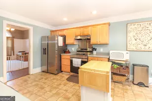 268 E Creek Bend, Athens, GA 30605 - Photo 7