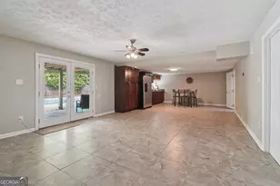 145 Glen Holly Dr, Roswell, GA 30076 - Photo 23