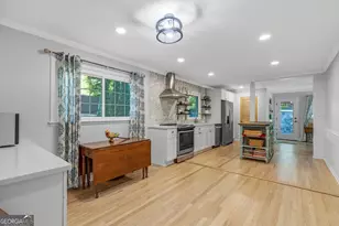 1040 Clifton Cir SE, Smyrna, GA 30080 - Photo 5