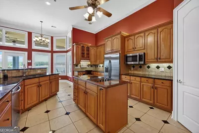 350 Hillridge Cove, Lizella, GA 31052 - Photo 13