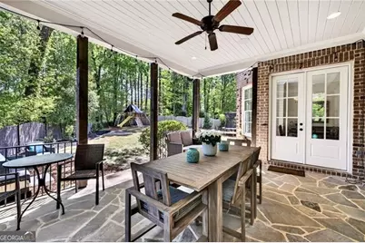 1116 Dawn View Lane NW, Atlanta, GA 30327 - Photo 19