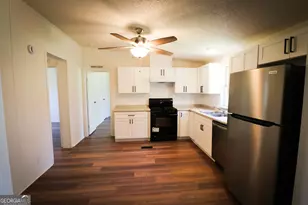 140 Milner St, Meansville, GA 30256 - Photo 9