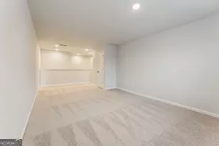 8047 Dickens Dr, Fairburn, GA 30213 - Photo 23