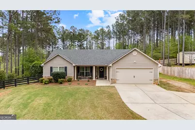 75 Concord Court, Senoia, GA 30276 - Photo 1