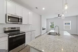 3633 Parkway James Dr, Snellville, GA 30039 - Photo 13