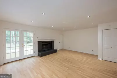9070 Cobbler Court, Roswell, GA 30076 - Photo 11