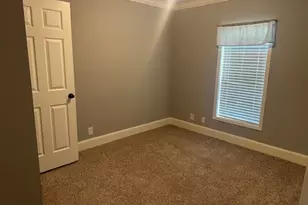 108 Meeks St, Griffin, GA 30223 - Photo 25