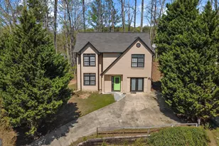 3460 Estate Lake Dr, Fairburn, GA 30213 - Photo 1