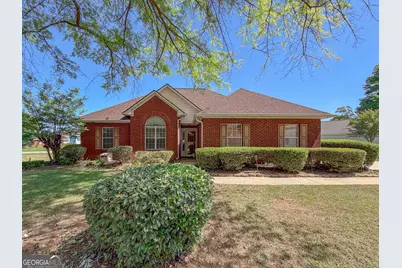 125 Knights Bridge, Warner Robins, GA 31093 - Photo 1