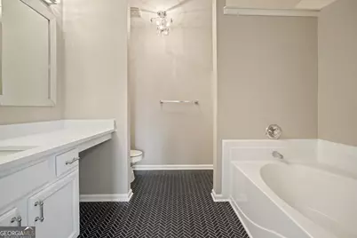 2045 Lakeshore Overlook Drive NW, Kennesaw, GA 30152 - Photo 37