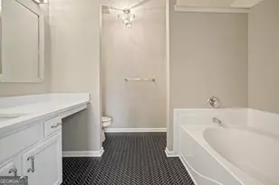 2045 Lakeshore Overlook Dr NW, Kennesaw, GA 30152 - Photo 37