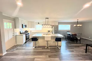 4380 Janice Dr, Atlanta, GA 30337 - Photo 5