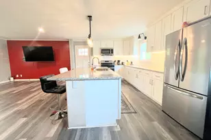 4380 Janice Dr, Atlanta, GA 30337 - Photo 5