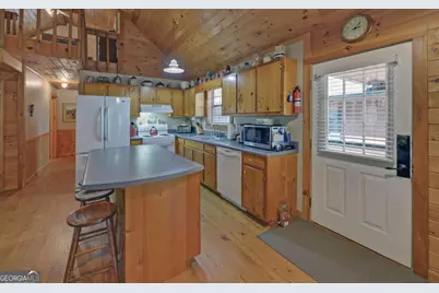 380 Bear Foot Drive, Blue Ridge, GA 30513 - Photo 3